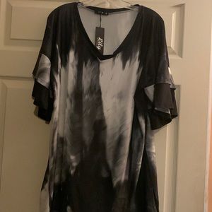 Lily Brand Short Bell-sleeved Blouse